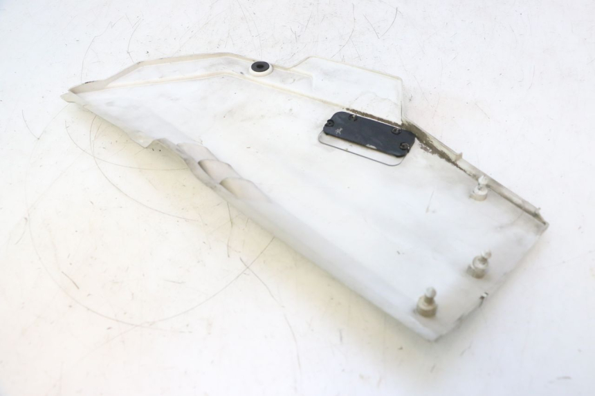 photo de CACHE SOUS SELLE GAUCHE KAWASAKI GPX F ZX750F 750 (1986 - 1990) - Vue produit