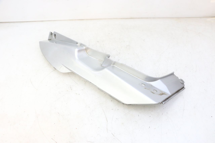 photo de CACHE SOUS SELLE GAUCHE DAELIM HISTORY 125 (2001 - 2002) - Vue produit