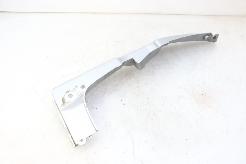 photo de CACHE SOUS SELLE GAUCHE DAELIM HISTORY 125 (2001 - 2002) - Pièce contrôlée