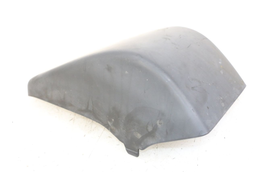 photo de CACHE SOUS SELLE GAUCHE HONDA VT C2 SHADOW 750 (1997 - 2001) - Vue d’ensemble