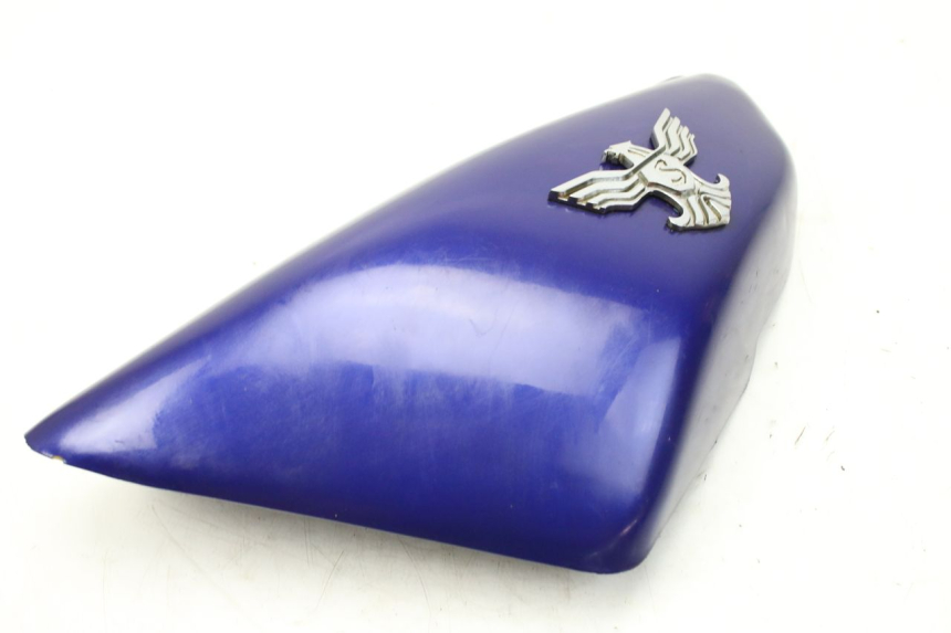 photo de CACHE SOUS SELLE GAUCHE SYM HUSKY 125 (1999 - 2005) - Gros plan technique