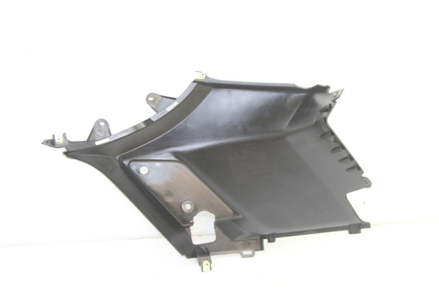 photo de CACHE SOUS SELLE GAUCHE PEUGEOT KISBEE 2T 50 (2010 - 2017) - Zoom état d’usage