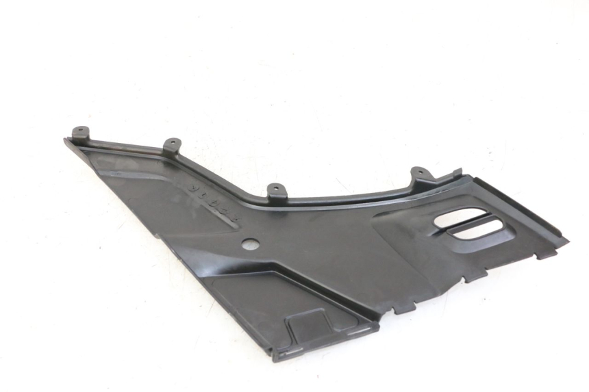 photo de CACHE SOUS SELLE GAUCHE KYMCO PEOPLE S 125 (2000 - 2008) - Zoom état d’usage