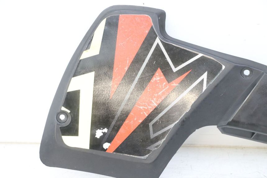 photo de CACHE SOUS SELLE GAUCHE MASAI XL 50 (2012 - 2019) - Vue d’ensemble