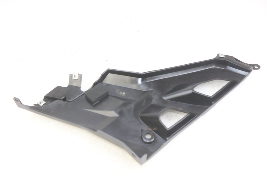 photo de CACHE SOUS SELLE GAUCHE YAMAHA MT ABS 125 (2014 - 2018) - Autre angle de vue