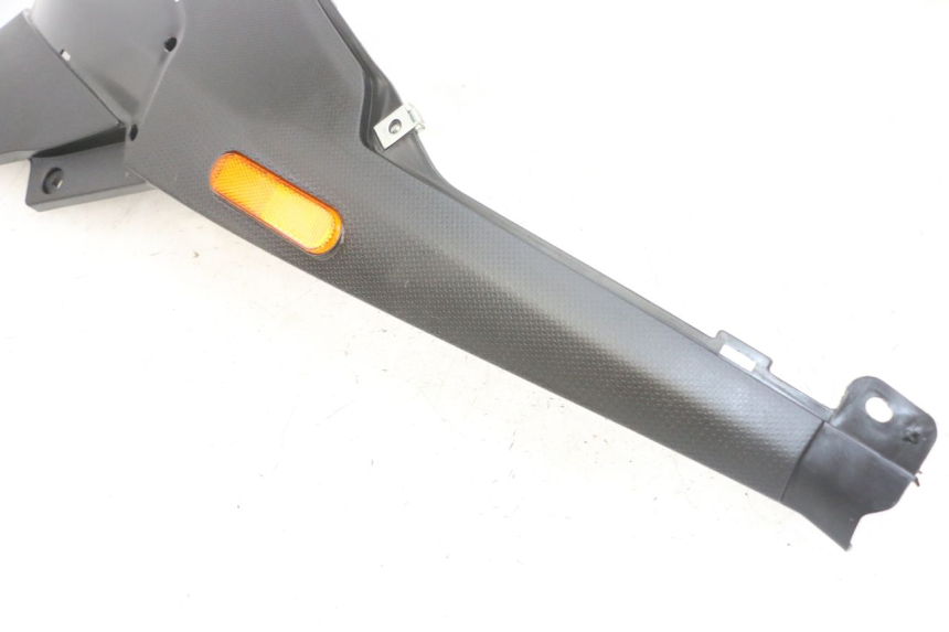 photo de CACHE SOUS SELLE GAUCHE PIAGGIO NRG POWER PUREJET 50 (2018 - 2021) - Vue d’ensemble