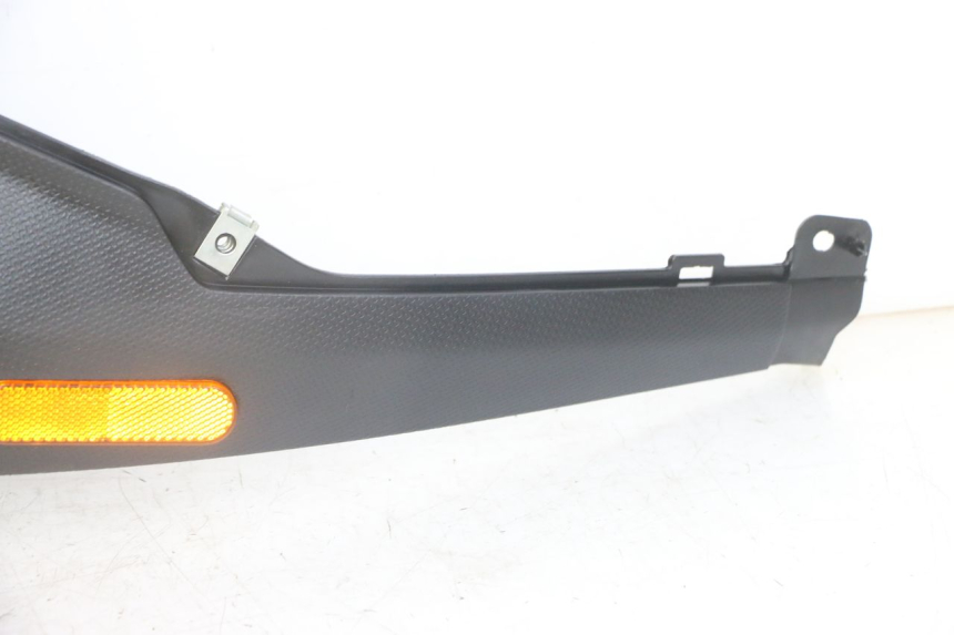 photo de CACHE SOUS SELLE GAUCHE PIAGGIO NRG POWER PUREJET 50 (2018 - 2021) - État de surface