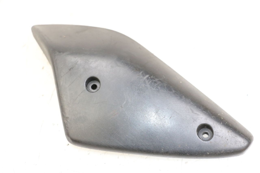 photo de CACHE SOUS SELLE GAUCHE PEUGEOT TKR TREKKER FURIOUS 50 (2005 - 2014) - Vue principale