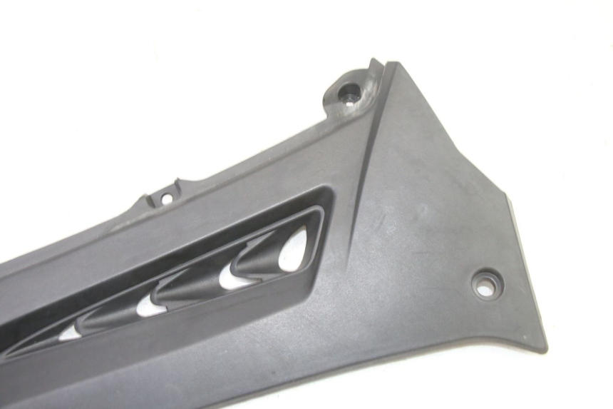 photo de CACHE SOUS SELLE GAUCHE MAG POWER R-STREET 50 (2016 - 2025) - Zoom état d’usage