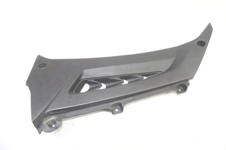 photo de CACHE SOUS SELLE GAUCHE MAG POWER R-STREET 50 (2016 - 2025) - Autre angle de vue