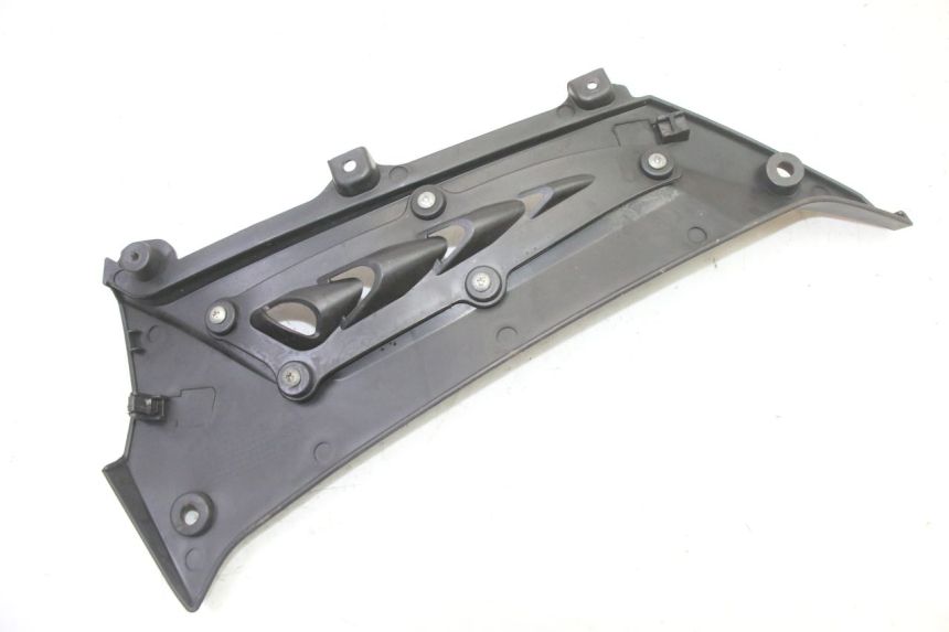 photo de CACHE SOUS SELLE GAUCHE MAG POWER R-STREET 50 (2016 - 2025) - Gros plan technique