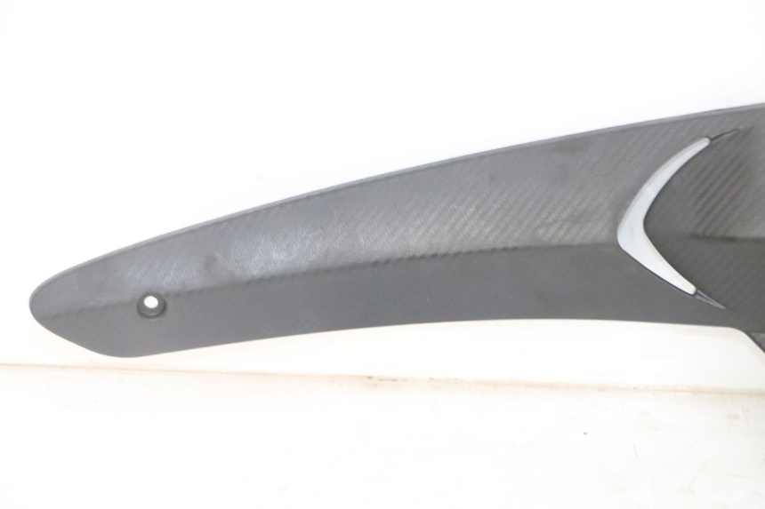 photo de CACHE SOUS SELLE GAUCHE GILERA RUNNER SL 50 (2006 - 2009) - Points de fixation