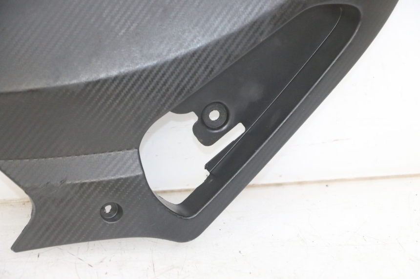 photo de CACHE SOUS SELLE GAUCHE GILERA RUNNER SL 50 (2006 - 2009) - Pièce contrôlée