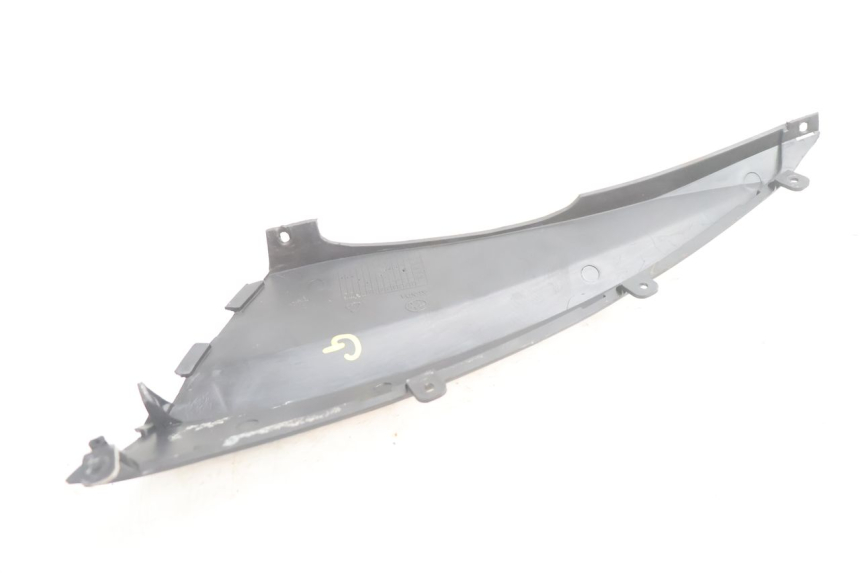 photo de CACHE SOUS SELLE GAUCHE KEEWAY RY6 2T 50 (2011 - 2019) - Autre angle de vue