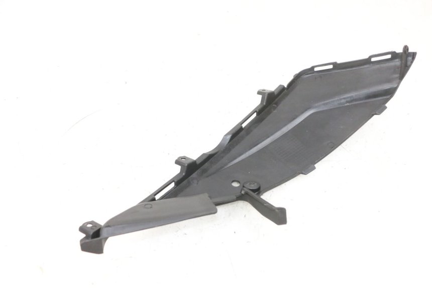 photo de CACHE SOUS SELLE GAUCHE DAELIM S1 125 (2007 - 2016) - Zoom état d’usage