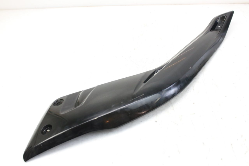 photo de CACHE SOUS SELLE GAUCHE MBK SKYCRUISER 125 (2010 - 2013) - Détail de la pièce