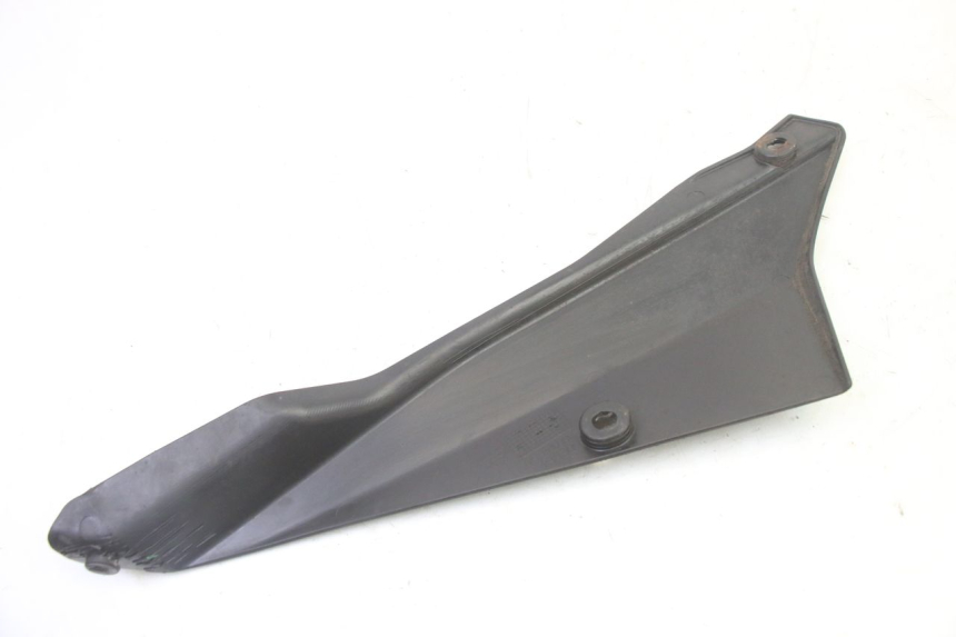 photo de CACHE SOUS SELLE GAUCHE GILERA SMT SUPERMOTARD 50 (2009 - 2017) - Points de fixation