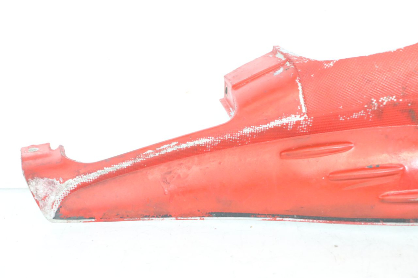 photo de CACHE SOUS SELLE GAUCHE APRILIA SR CARB LC 2T 50 (2004 - 2012) - Vue d’ensemble