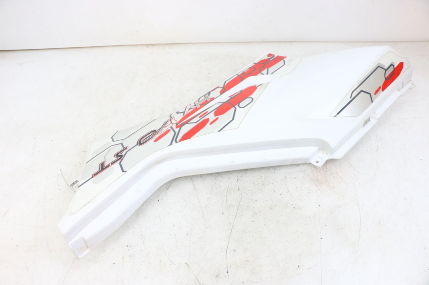 photo de CACHE SOUS SELLE GAUCHE HYTRACK ST 170 (2020 - 2024) - Gros plan technique