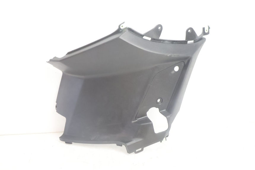 photo de CACHE SOUS SELLE GAUCHE PEUGEOT STREETZONE NAKED 2T 50 (2014 - 2018) - Vue principale
