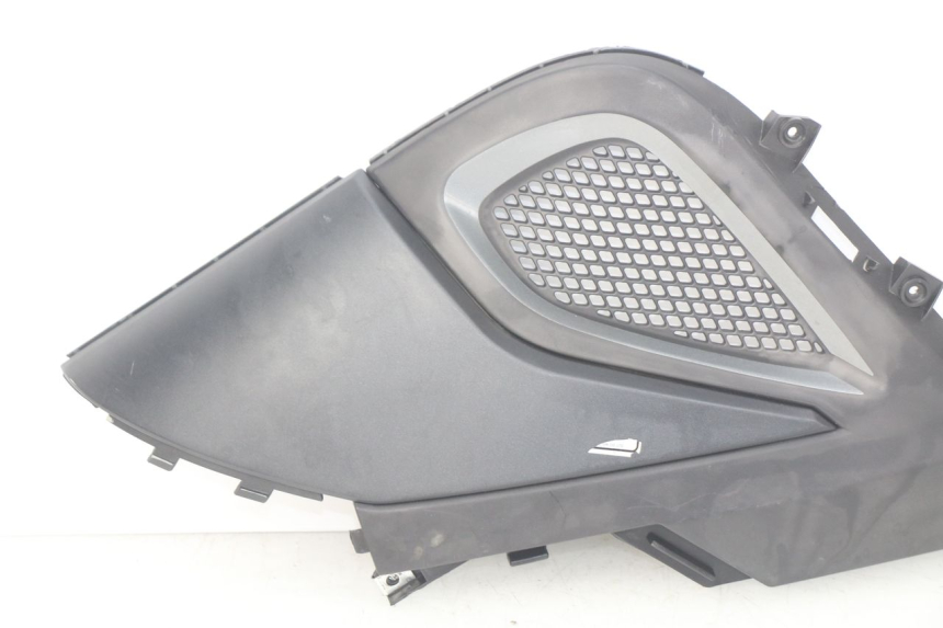 photo de CACHE SOUS SELLE GAUCHE KYMCO SUPER 8 4T 50 (2018 - 2020) - Vue d’ensemble