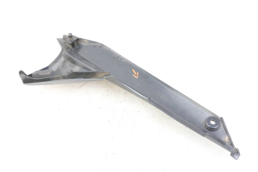 photo de CACHE SOUS SELLE GAUCHE SUZUKI GSX F GSXF 650 (2007 - 2015) - Vue d’ensemble