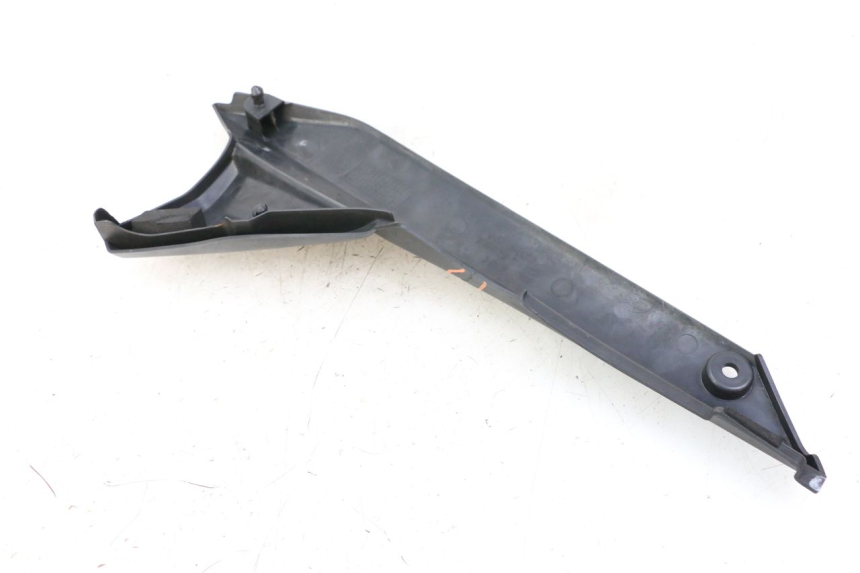 photo de CACHE SOUS SELLE GAUCHE SUZUKI GSX F GSXF 650 (2007 - 2015) - Zoom état d’usage