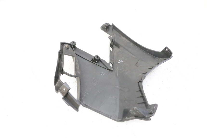 photo de CACHE SOUS SELLE GAUCHE APRILIA SXR 50 (2021 - 2023) - Zoom état d’usage