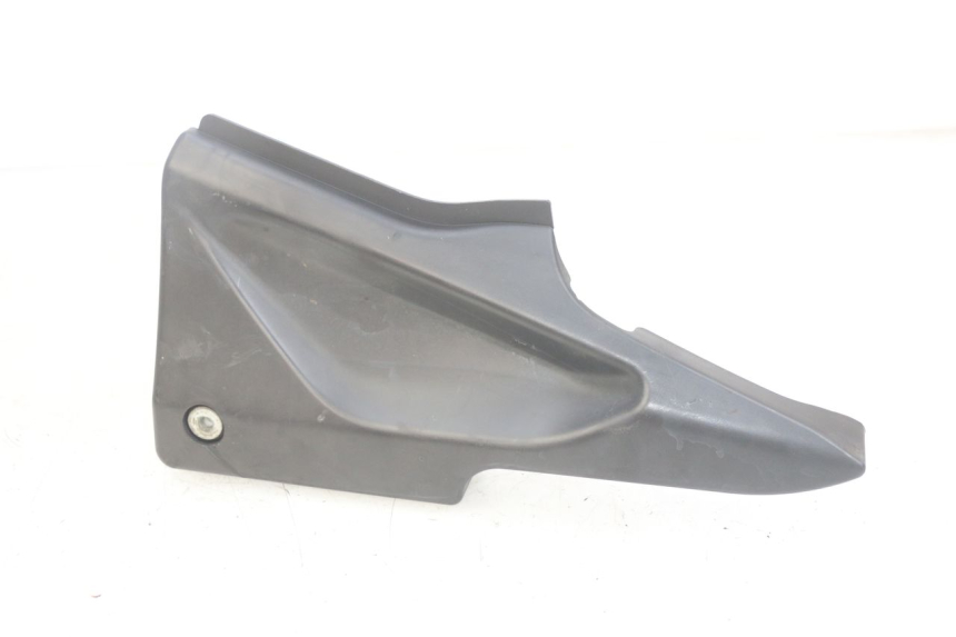 photo de CACHE SOUS SELLE GAUCHE DAELIM VJ ROADWIN FI 125 (2008 - 2017) - Vue principale