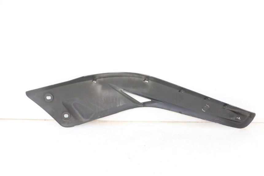 photo de CACHE SOUS SELLE GAUCHE YAMAHA X-MAX XMAX 125 (2010 - 2013) - Pièce contrôlée