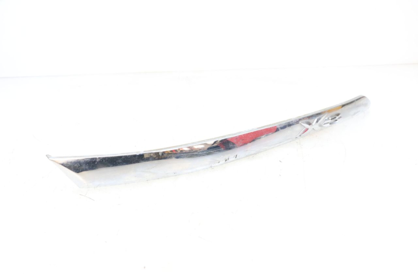 photo de CACHE SOUS SELLE GAUCHE PIAGGIO X8 125 (2004 - 2007) - Vue principale