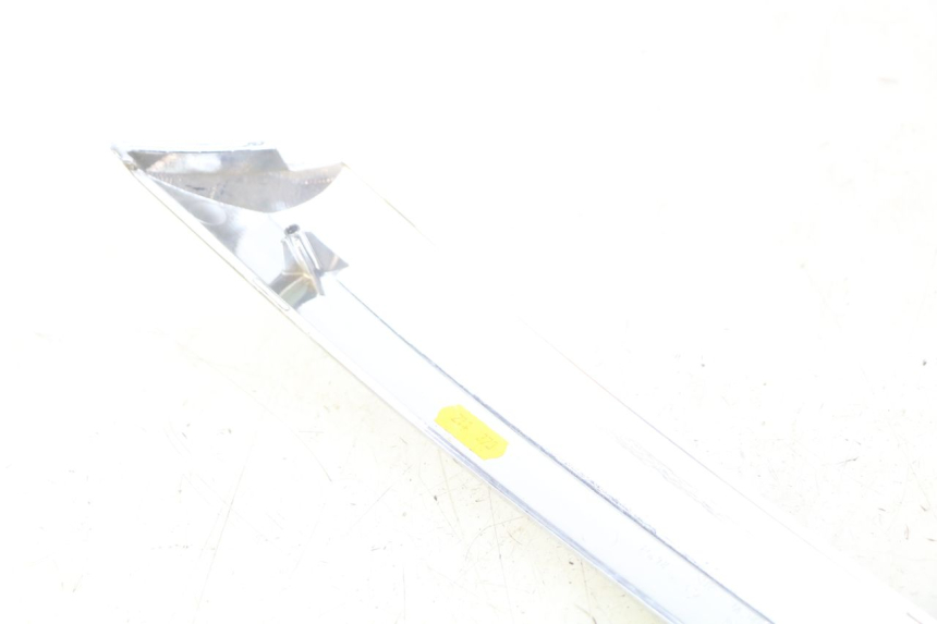 photo de CACHE SOUS SELLE GAUCHE PIAGGIO XEVO - X EVO 125 (2007 - 2017) - Zoom état d’usage