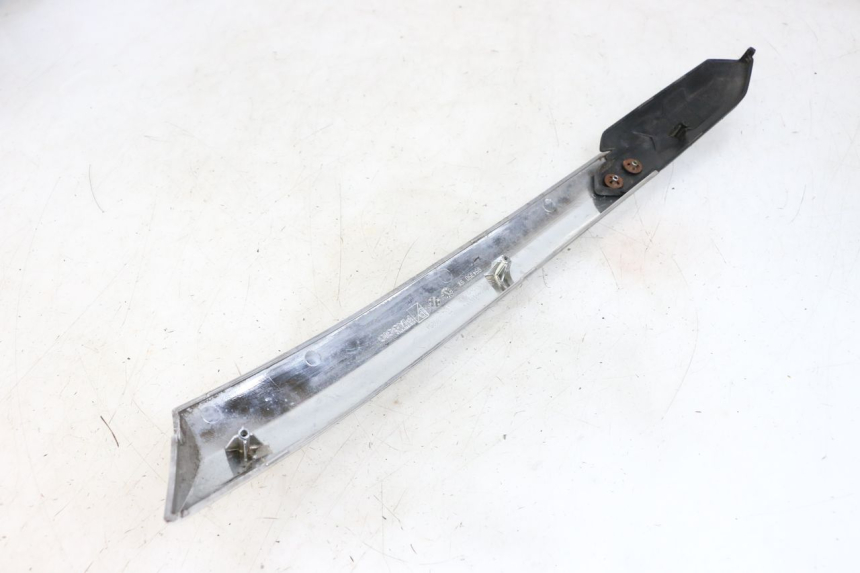 photo de CACHE SOUS SELLE GAUCHE PIAGGIO XEVO - X EVO 125 (2007 - 2017) - Zoom état d’usage