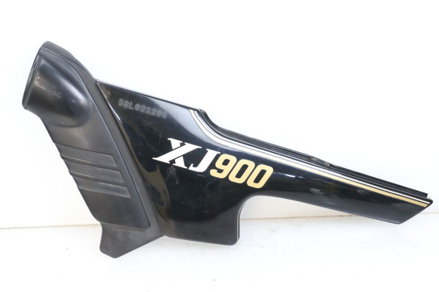 photo de CACHE SOUS SELLE GAUCHE YAMAHA XJ F 900 (1983 - 1994) - Vue principale