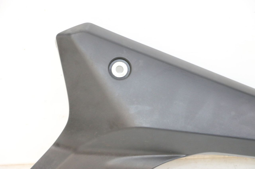 photo de CACHE SOUS SELLE GAUCHE YAMAHA XJ6 ABS 600 (2008 - 2016) - Vue d’ensemble