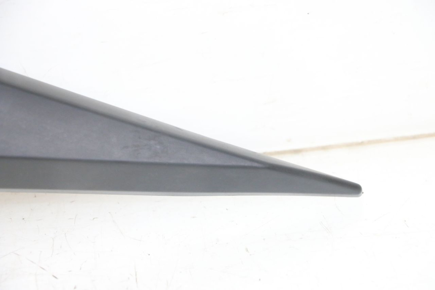 photo de CACHE SOUS SELLE GAUCHE YAMAHA XJ6 ABS 600 (2008 - 2016) - Points de fixation