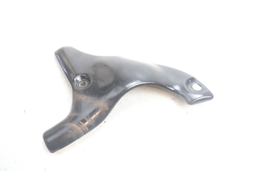 photo de CACHE SOUS SELLE GAUCHE YAMAHA XV VIRAGO 535 (1988 - 2004) - Détail de la pièce