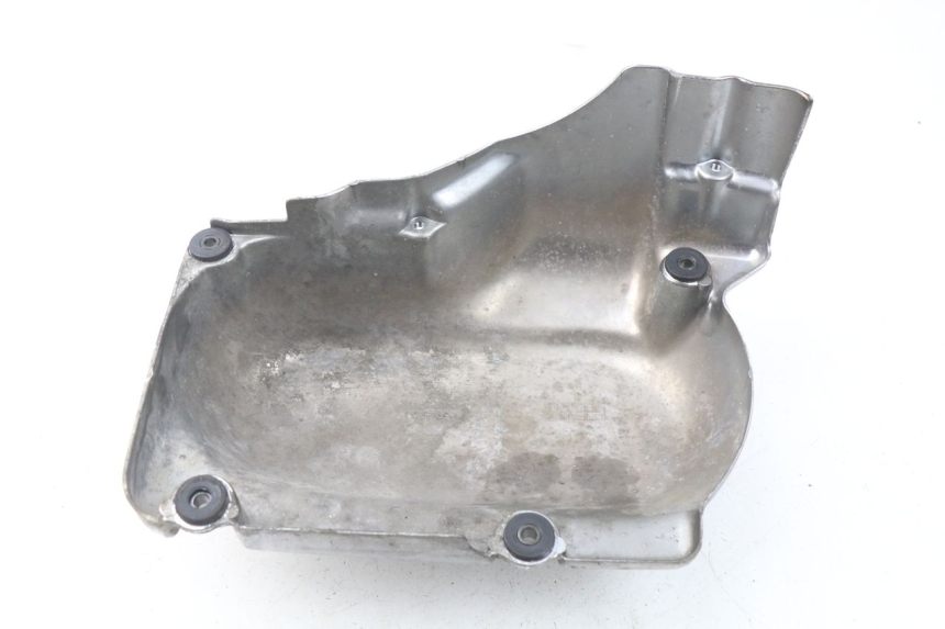 photo de CACHE SOUS SELLE GAUCHE YAMAHA XVS DRAG STAR DRAGSTAR 650 (1997 - 2007) - Gros plan technique