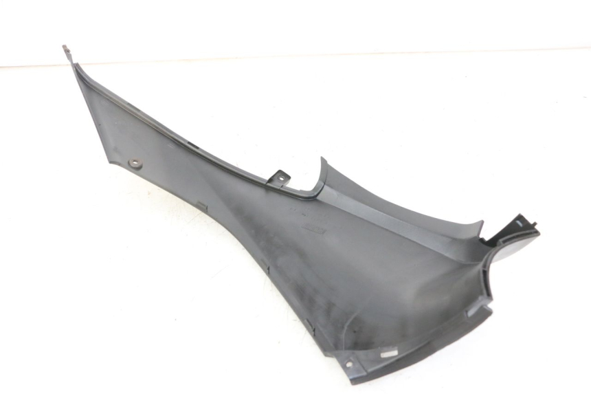photo de CACHE SOUS SELLE GAUCHE YAMAHA NEO'S NEOS 2T EASY 50 (2013 - 2016) - Détail de la pièce