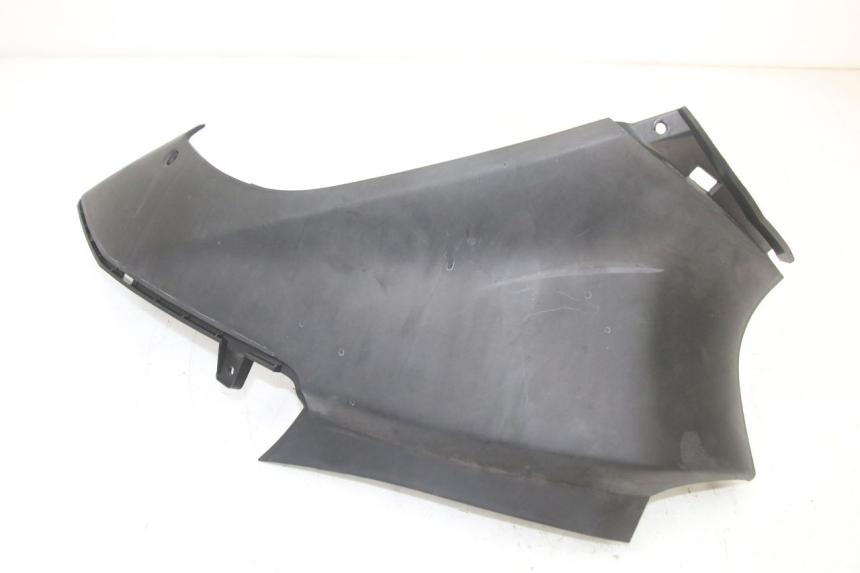 photo de CACHE SOUS SELLE GAUCHE YAMAHA NEOS NEO'S 4T 50 (2008 - 2016) - Zoom état d’usage