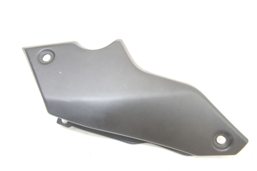 photo de CACHE SOUS SELLE GAUCHE YAMAHA TRACER 7 700 (2020 - 2024) - Vue principale