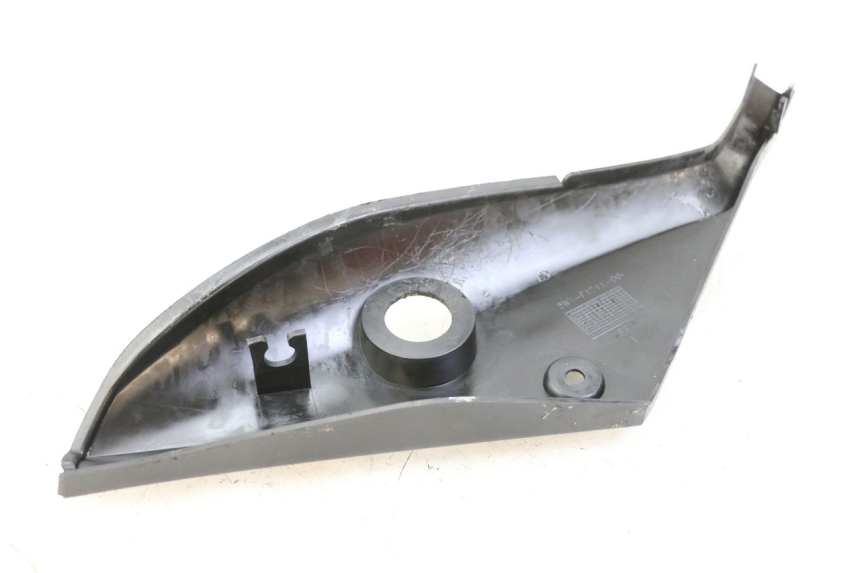 photo de CACHE SOUS SELLE GAUCHE YAMAHA TZR 50 (2008 - 2016) - Zoom état d’usage