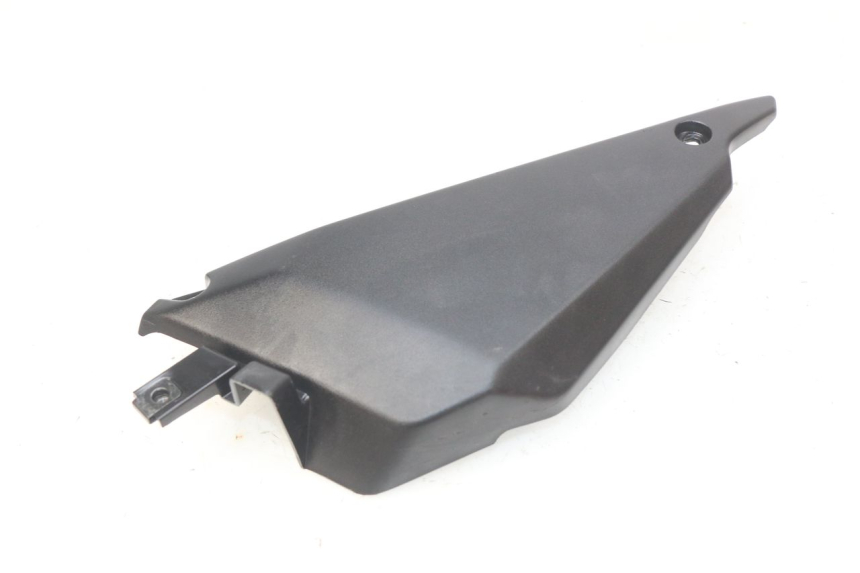 photo de CACHE SOUS SELLE GAUCHE KAWASAKI Z 650 (2016 - 2019) - Détail de la pièce
