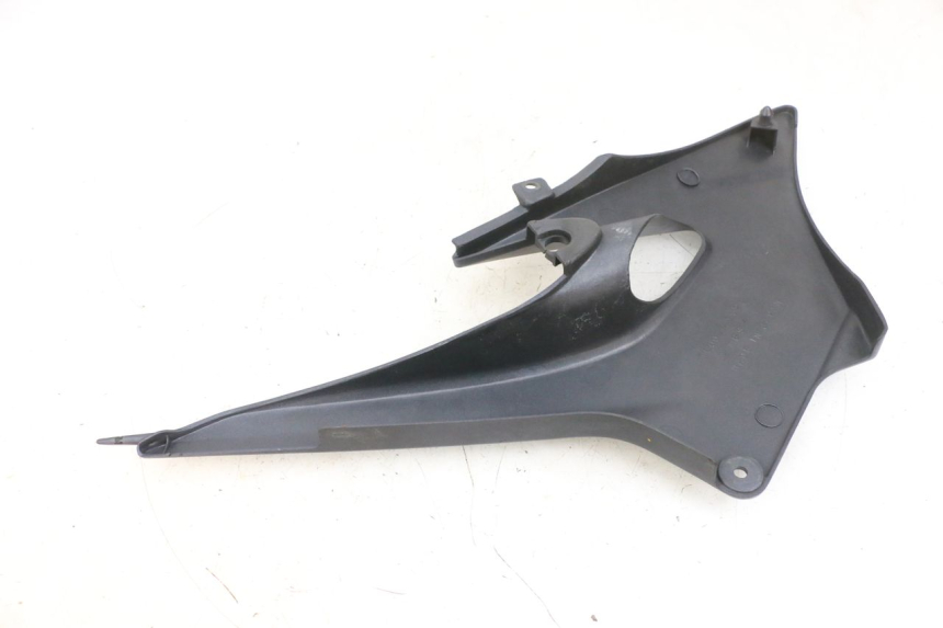 photo de CACHE SOUS SELLE GAUCHE KAWASAKI ZR 7 750 (1999 - 2004) - Vue d’ensemble