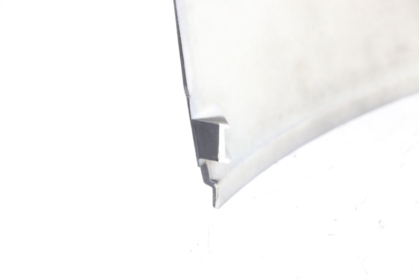 photo de CACHE SOUS SELLE GOES WIKI 125 (2010 - 2015) - Autre angle de vue