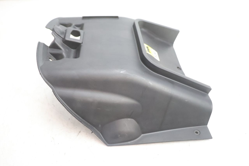 photo de CACHE SOUS SELLE GILERA GP 800 (2007 - 2013) - Autre angle de vue