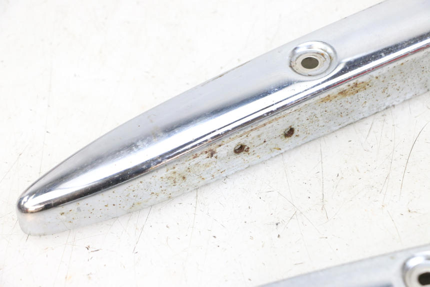 photo de CACHE SOUS SELLE SUZUKI GZ MARAUDER 125 (1998 - 2004) - Zoom état d’usage