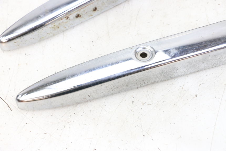 photo de CACHE SOUS SELLE SUZUKI GZ MARAUDER 125 (1998 - 2004) - Autre angle de vue