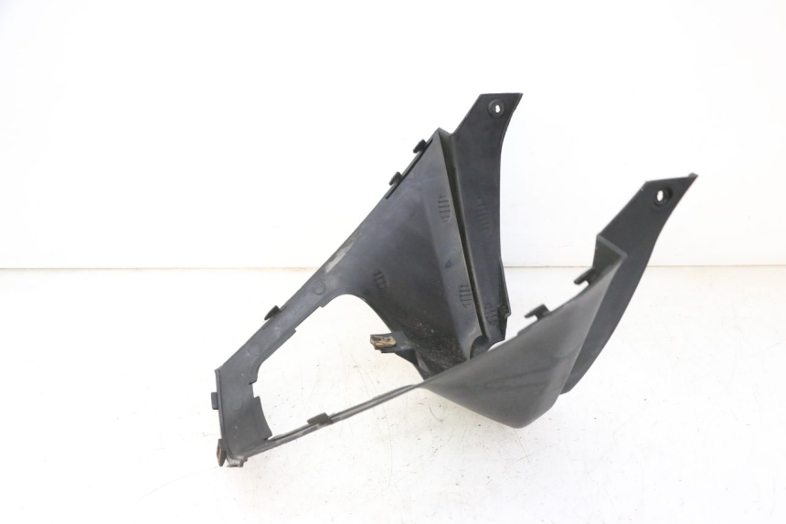 photo de CACHE SOUS SELLE DAELIM HISTORY 125 (2001 - 2002) - Détail de la pièce