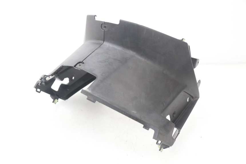 photo de CACHE SOUS SELLE PEUGEOT KISBEE 2T 50 (2010 - 2017) - Zoom état d’usage